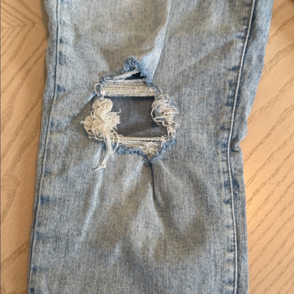 Old Navy Light Blue High-Rise Jeans💜✝️ - Picture 9 of 10